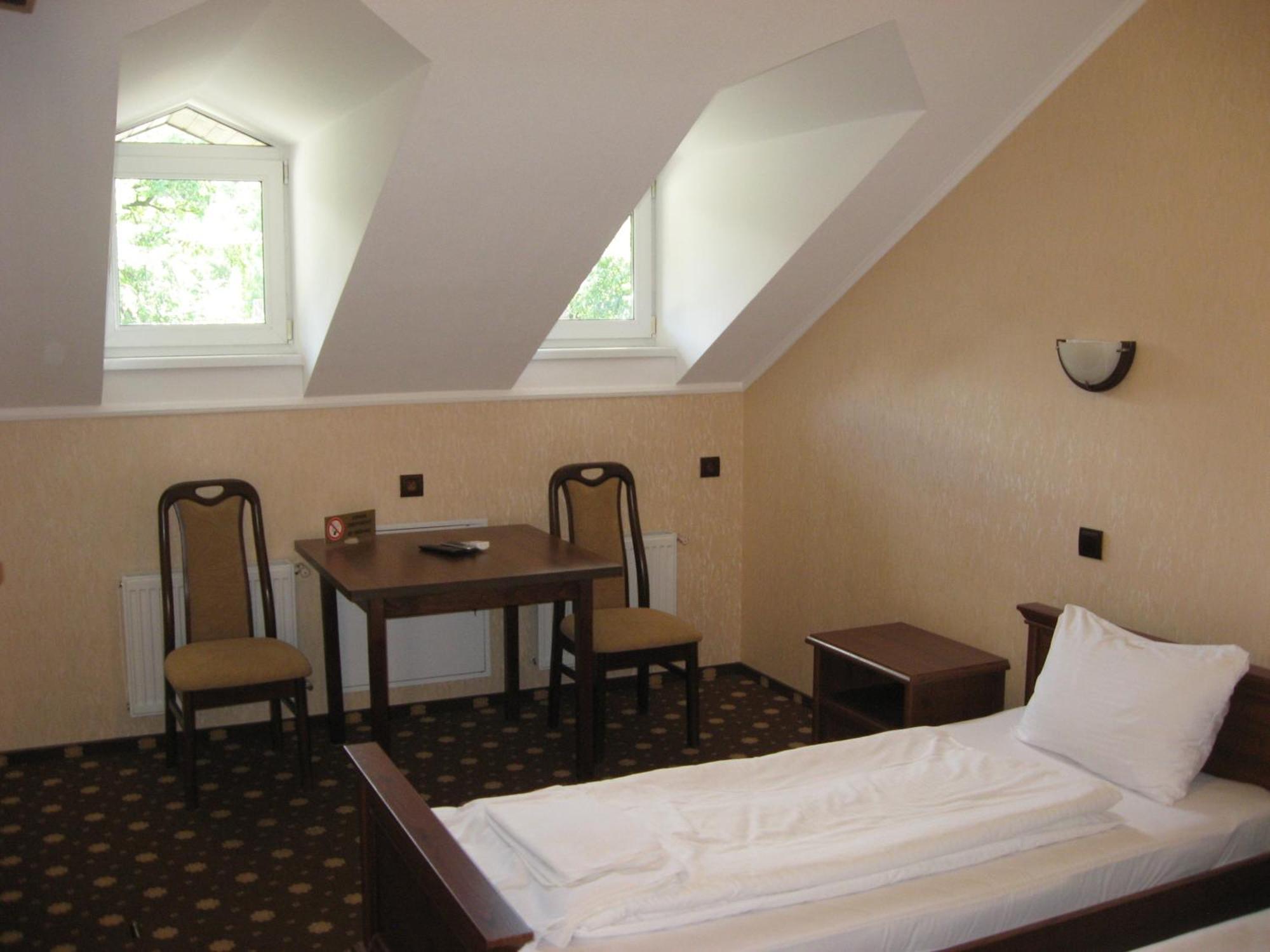 Shato Paradis Hotel Irpin Rum bild